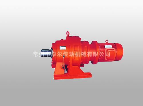 B、X系列擺線(xiàn)針輪減速機(jī)